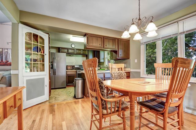 13344 S Stephen Drive, Palos Park, IL 60464