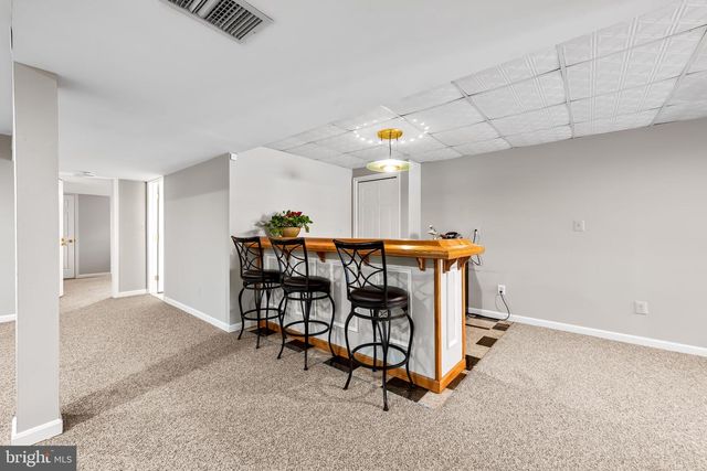 8 HENDERSON HILL CT, Monkton, MD 21111