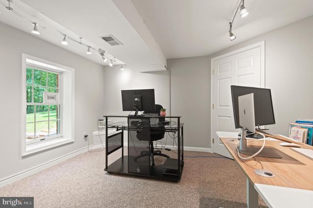 8 HENDERSON HILL CT, Monkton, MD 21111