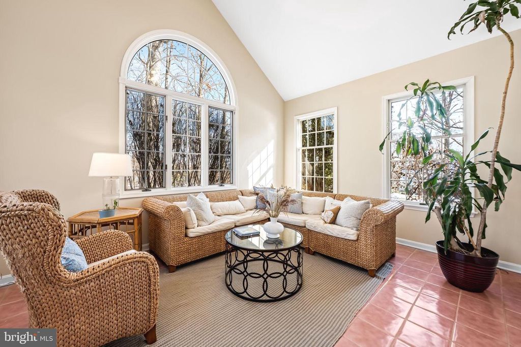 Image 13 of property listing at 8 HENDERSON HILL CT, Monkton, MD 21111