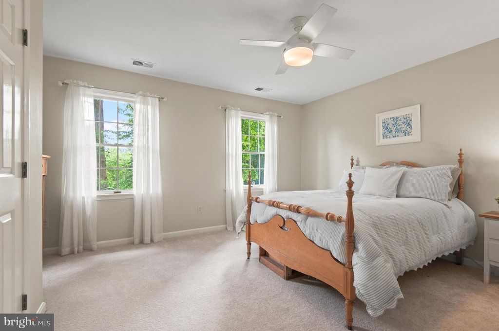 Image 24 of property listing at 8 HENDERSON HILL CT, Monkton, MD 21111