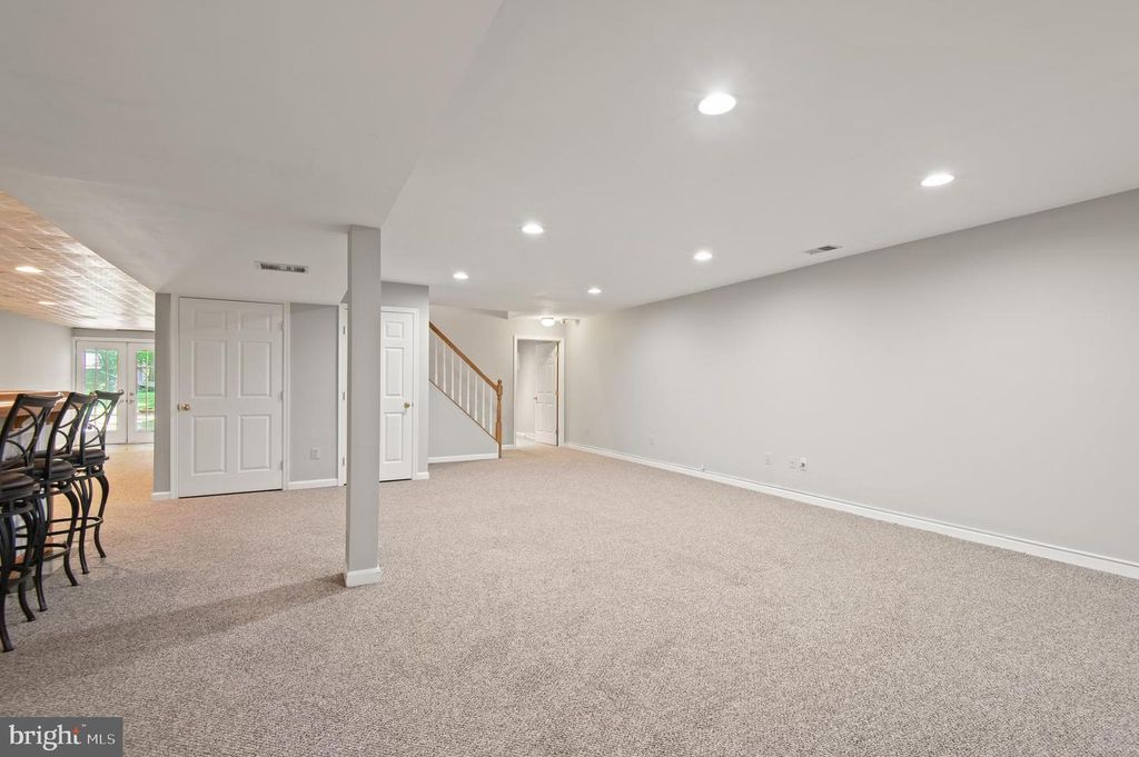 Image 31 of property listing at 8 HENDERSON HILL CT, Monkton, MD 21111