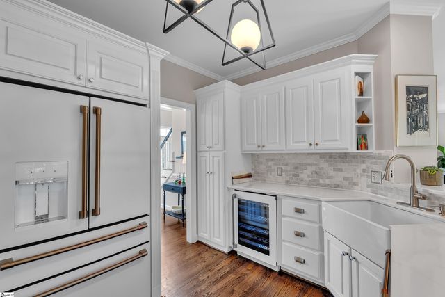 400 Ladykirk Lane, Greer, SC 29650