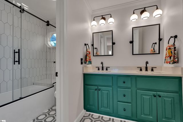 400 Ladykirk Lane, Greer, SC 29650