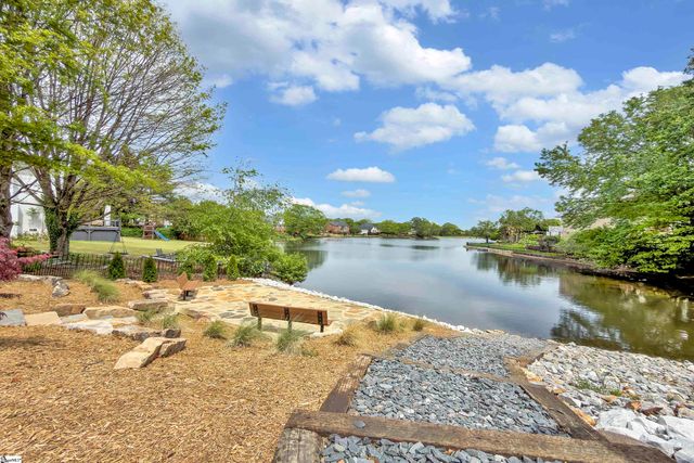 400 Ladykirk Lane, Greer, SC 29650