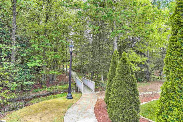 400 Ladykirk Lane, Greer, SC 29650