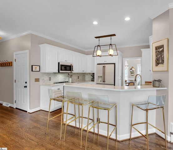 400 Ladykirk Lane, Greer, SC 29650