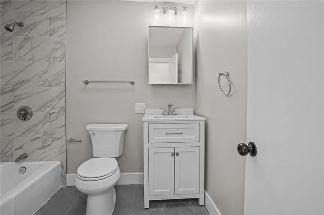 5 Katherine Drive, Johnston, RI 02919