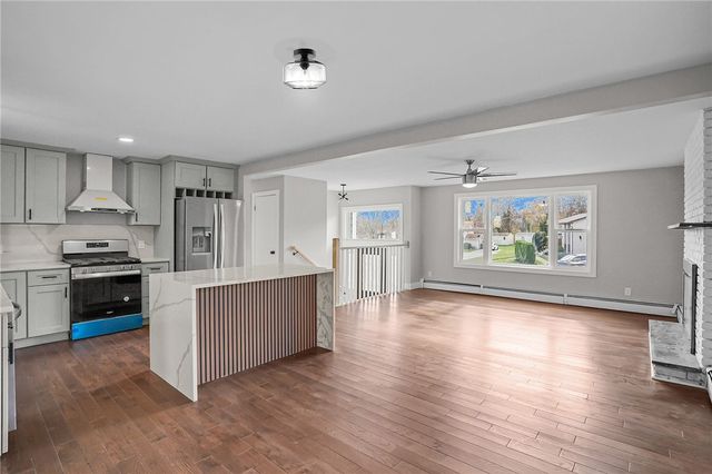 5 Katherine Drive, Johnston, RI 02919