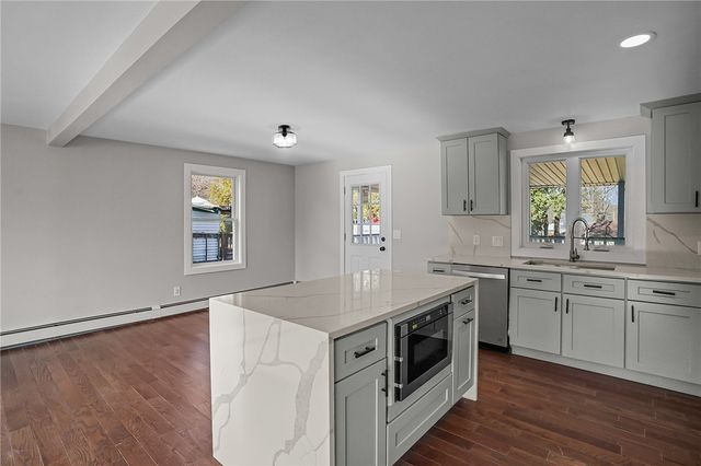 5 Katherine Drive, Johnston, RI 02919