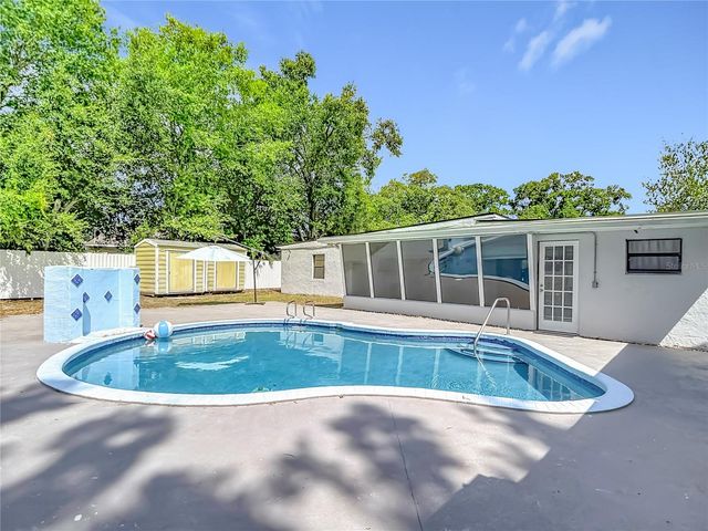 1506 S OREGON CIRCLE, Tampa, FL 33612