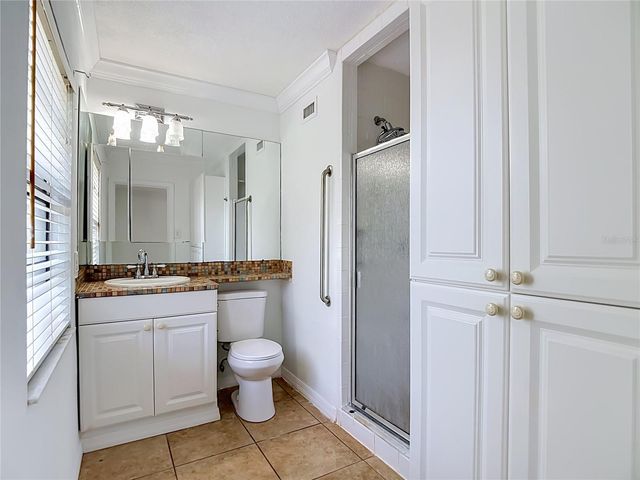1506 S OREGON CIRCLE, Tampa, FL 33612