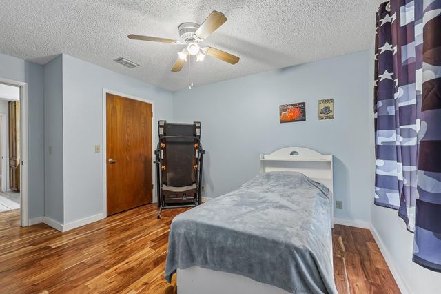 504 Perkins ST, Bastrop, TX 78602