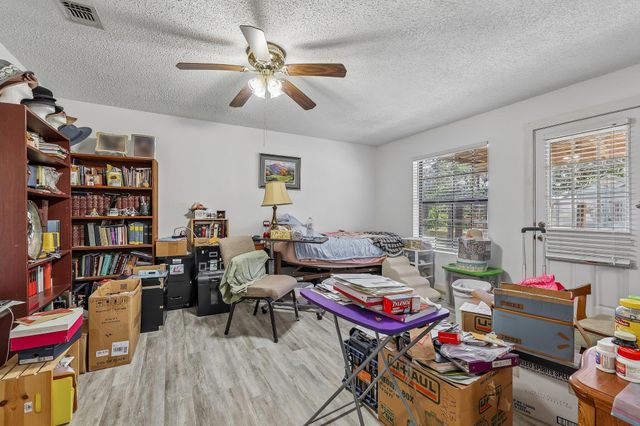 504 Perkins ST, Bastrop, TX 78602