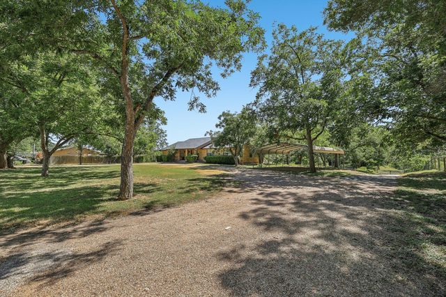 504 Perkins ST, Bastrop, TX 78602
