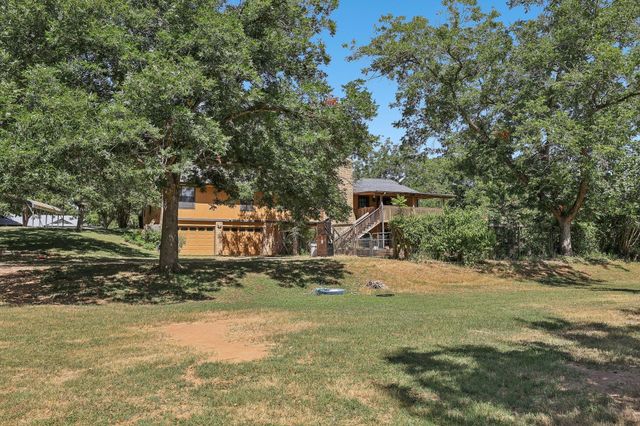 504 Perkins ST, Bastrop, TX 78602