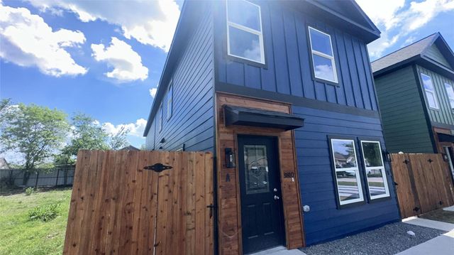 3810 Hiford Drive A, Houston, TX 77047