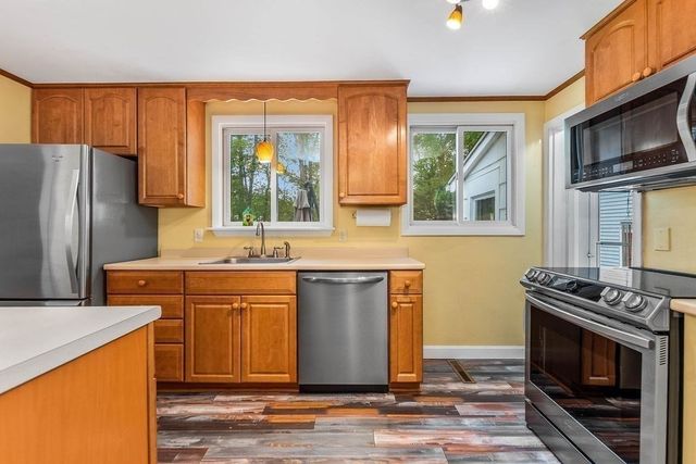 15 Cleveland St, Norfolk, MA 02056