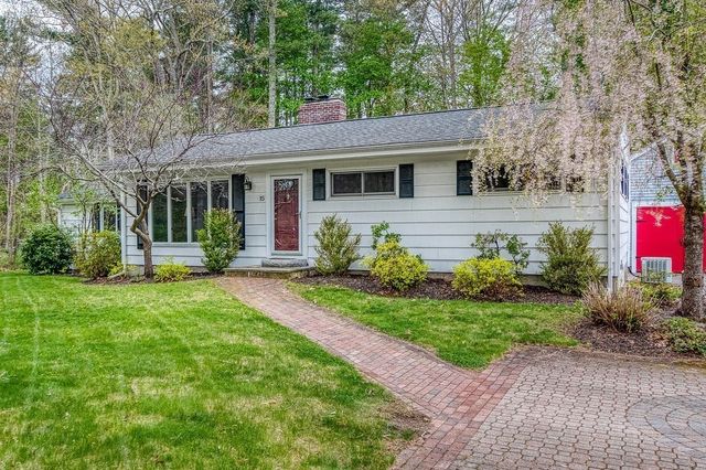 15 Cleveland St, Norfolk, MA 02056