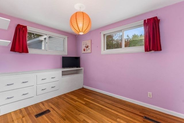 15 Cleveland St, Norfolk, MA 02056