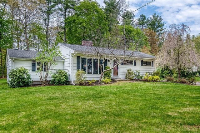 15 Cleveland St, Norfolk, MA 02056
