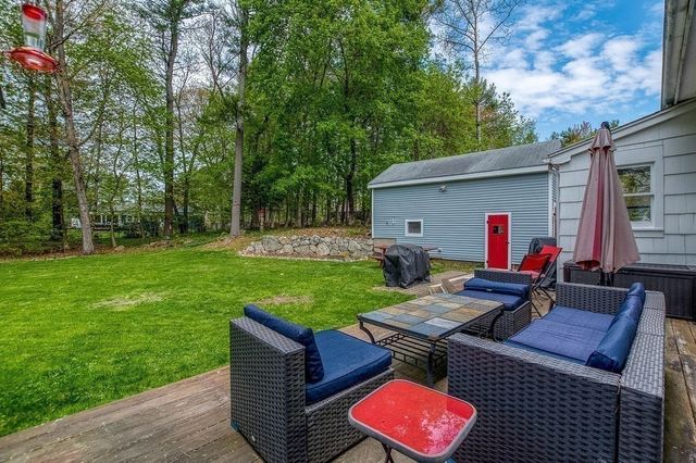 15 Cleveland St, Norfolk, MA 02056