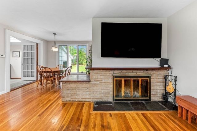 15 Cleveland St, Norfolk, MA 02056