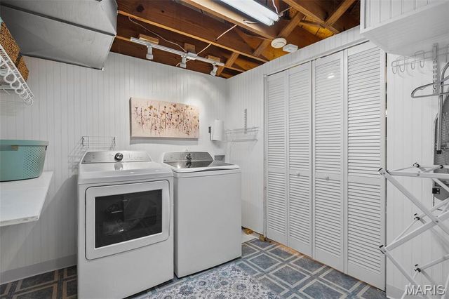 9135 Pine Avenue, Brentwood, MO 63144