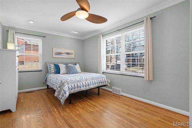 9135 Pine Avenue, Brentwood, MO 63144