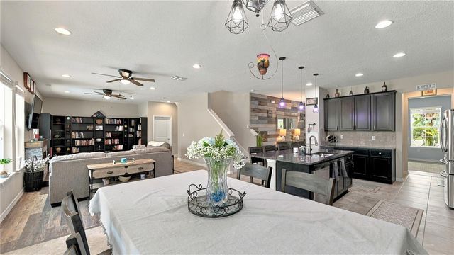 15111 LAS OLAS PLACE, Bradenton, FL 34212
