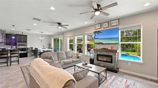 15111 LAS OLAS PLACE, Bradenton, FL 34212