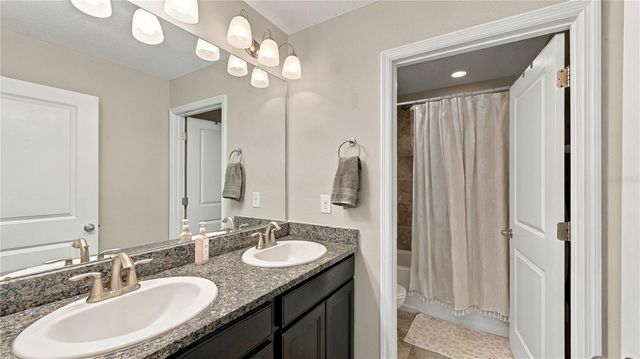 15111 LAS OLAS PLACE, Bradenton, FL 34212