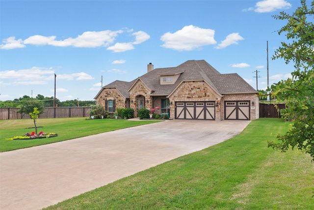 104 Lagrange Court, Weatherford, TX 76088