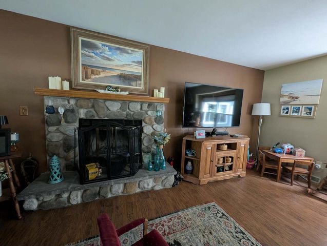 W323S7553 Park Ridge Drive, Mukwonago, WI 53149