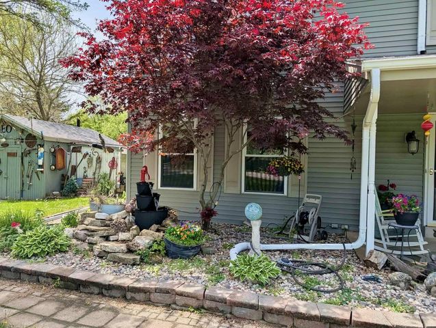 W323S7553 Park Ridge Drive, Mukwonago, WI 53149