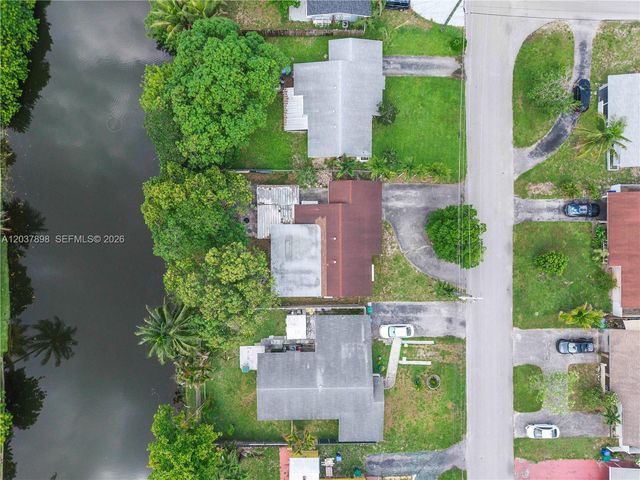7560 Granada Boulevard, Miramar, FL 33023