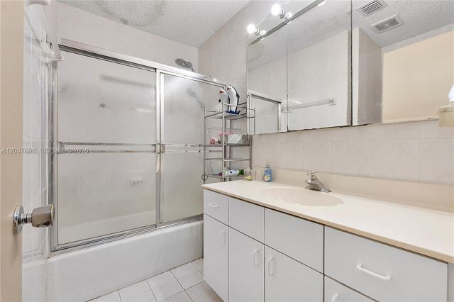 7560 Granada Boulevard, Miramar, FL 33023