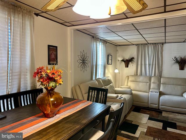 4206 BALTIMORE ST, Halethorpe, MD 21227