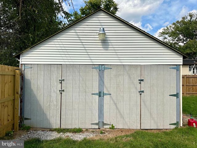 4206 BALTIMORE ST, Halethorpe, MD 21227