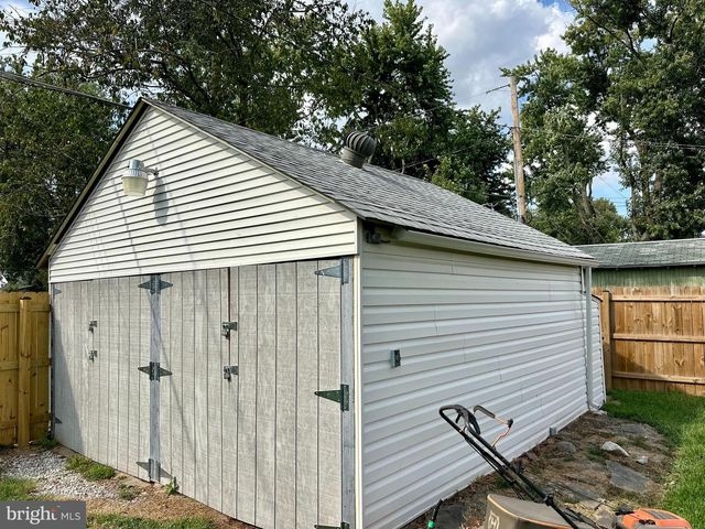 4206 BALTIMORE ST, Halethorpe, MD 21227