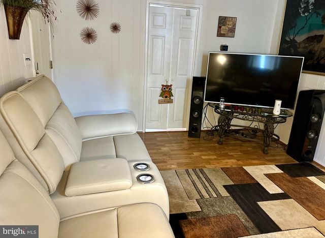 4206 BALTIMORE ST, Halethorpe, MD 21227