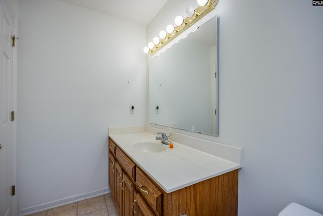 235 Sorin Circle, Elloree, SC 29047