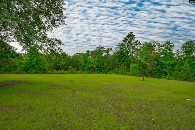 235 Sorin Circle, Elloree, SC 29047