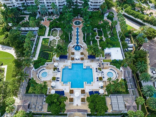 2000 Island Blvd 602, Aventura, FL 33160