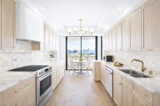 2000 Island Blvd 602, Aventura, FL 33160