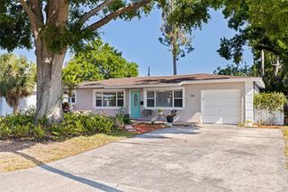 725 85TH AVENUE N, St Petersburg, FL 33702
