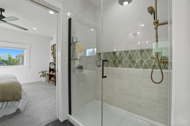 6006 Grand Vista Avenue, Cincinnati, OH 45213