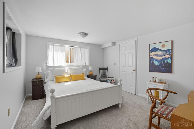 6006 Grand Vista Avenue, Cincinnati, OH 45213