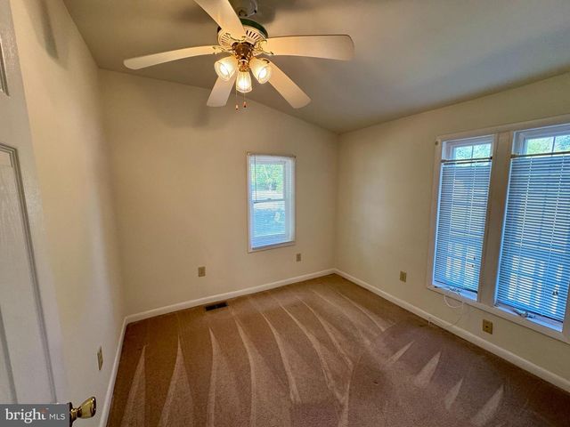 124 10TH, Colonial Beach, VA 22443