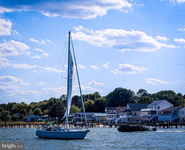 124 10TH, Colonial Beach, VA 22443